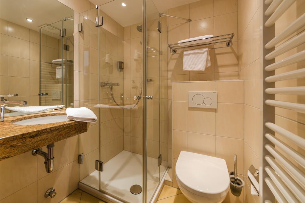 Hotel Alte Post Lehrte Dış mekan fotoğraf