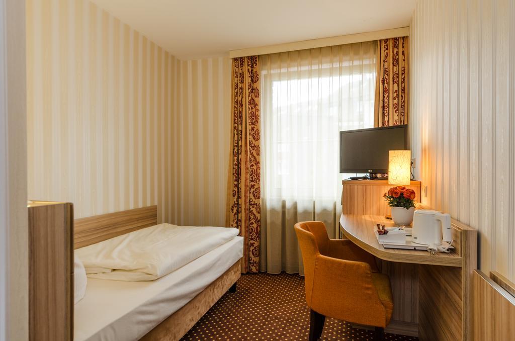 Hotel Alte Post Lehrte Dış mekan fotoğraf